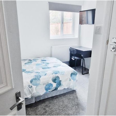 Lovely Room In Modern House Near Nottingham Zewnętrze zdjęcie